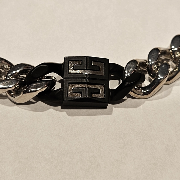 GIVENCHY 4G Chain Necklace - UNISEX - Picture 4 of 8